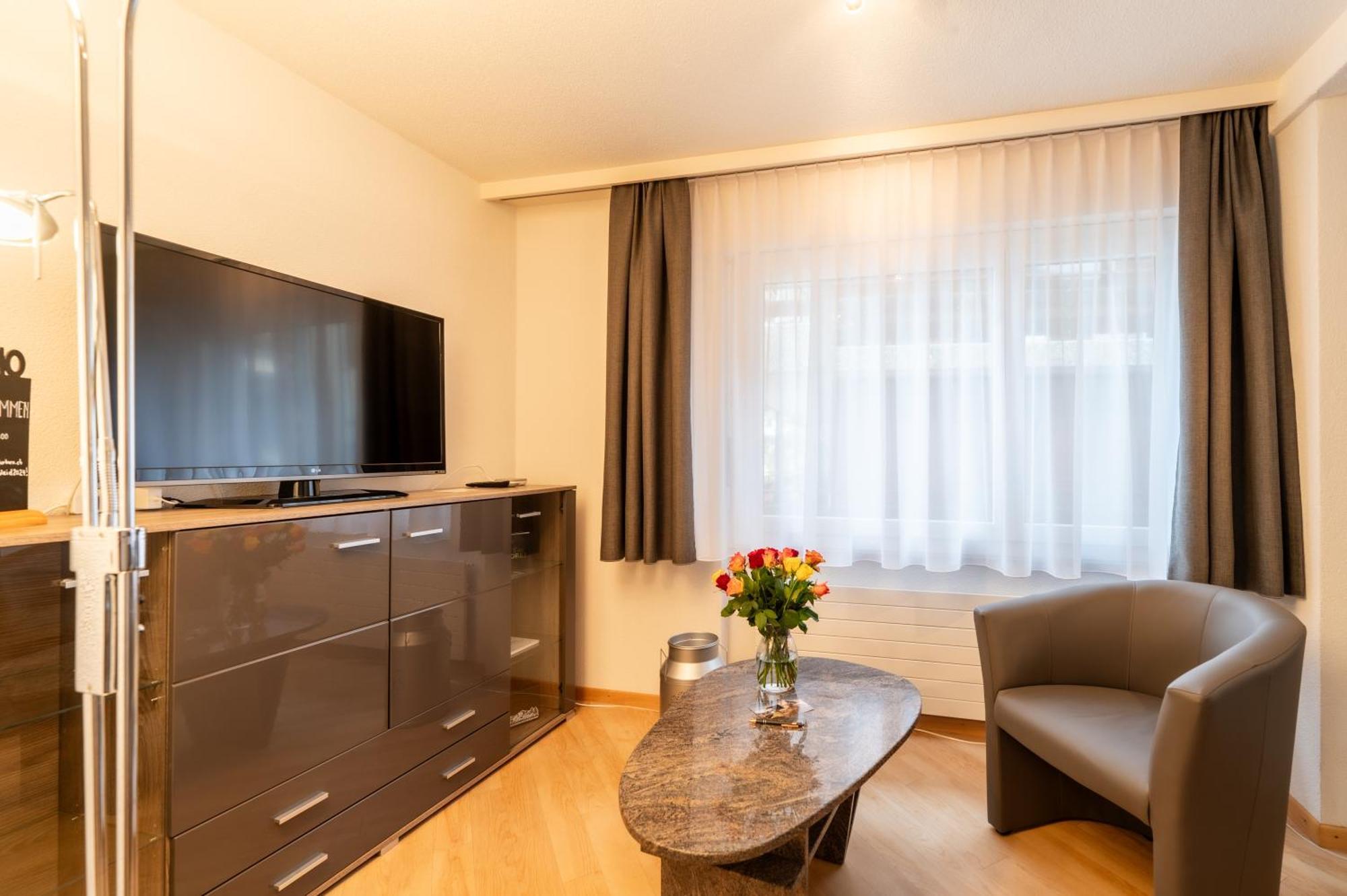 Aroleid Apartment *
